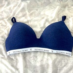 Victoria Secret navy/white bra